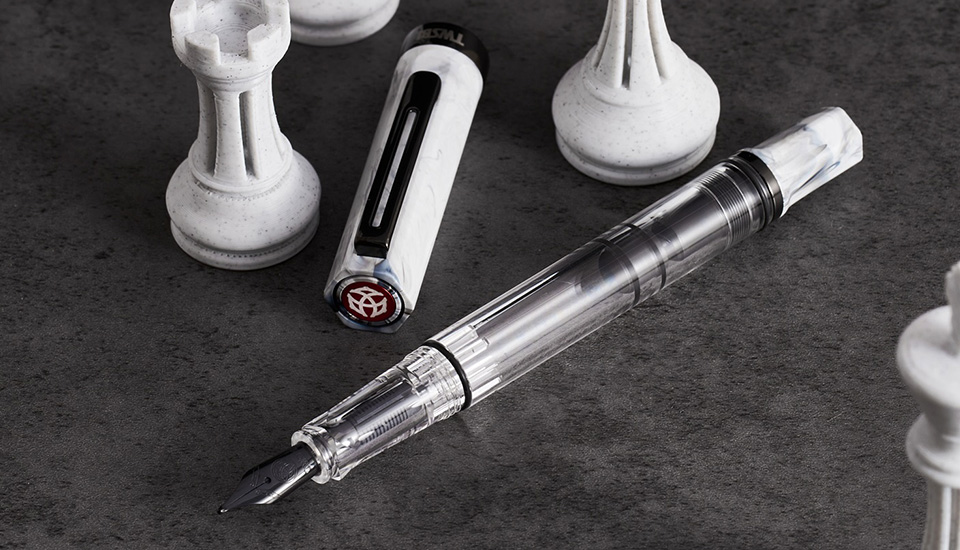 Plnicí pero TWSBI ECO Carrara foto